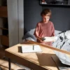 TEEN FLEX biurko 150 cm 3s prawe/lewe – hikora naturalna/surowa stal